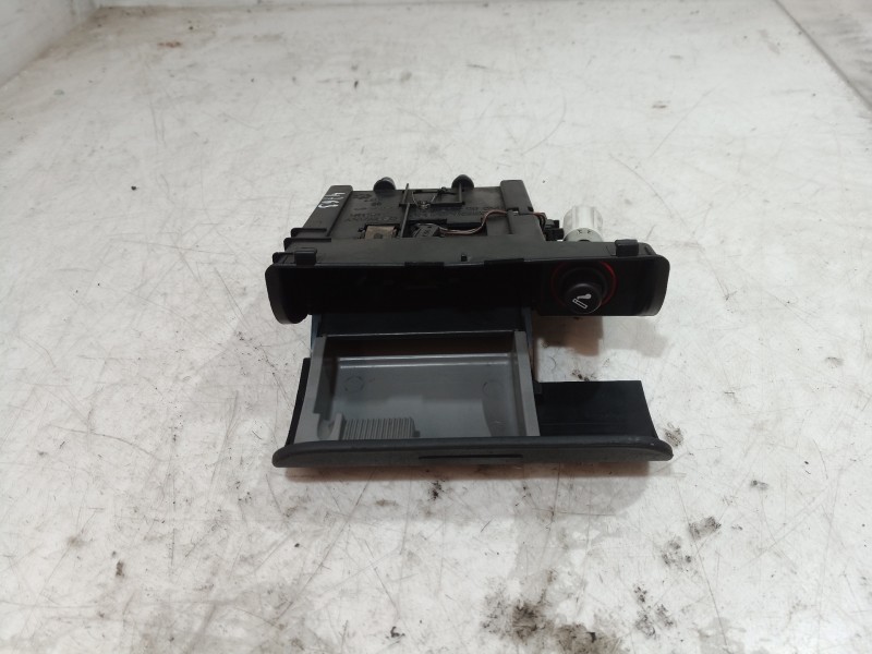 Recambio de cenicero para audi tt (8n3/8n9) 1.8 t coupe (110kw) referencia OEM IAM 8N0857951 8N0857951 8N0857951