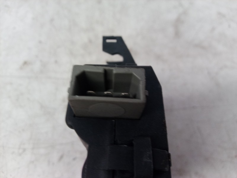 Recambio de cerradura maletero / porton para audi a6 berlina (4f2) 3.0 tdi quattro (165kw) referencia OEM IAM 4F5827505 4F582750