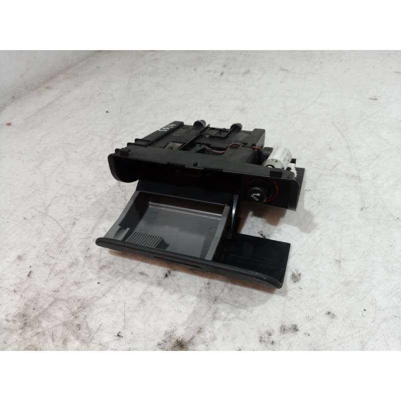 Recambio de cenicero para audi tt (8n3/8n9) 1.8 t coupe (110kw) referencia OEM IAM 8N0857951 8N0857951 8N0857951