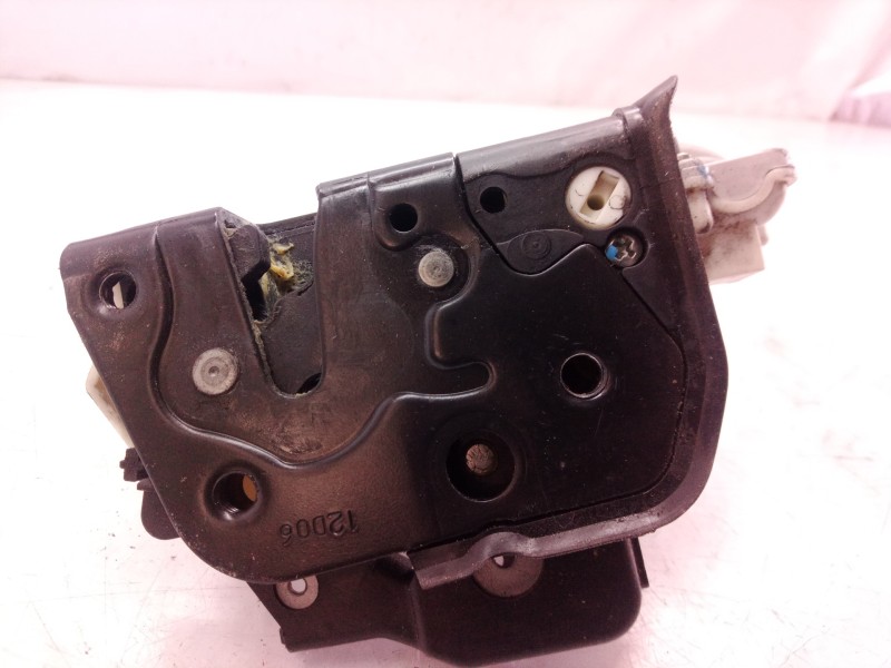 Recambio de cerradura puerta delantera derecha para audi a6 berlina (4f2) 3.0 tdi quattro (165kw) referencia OEM IAM 4F1837016  