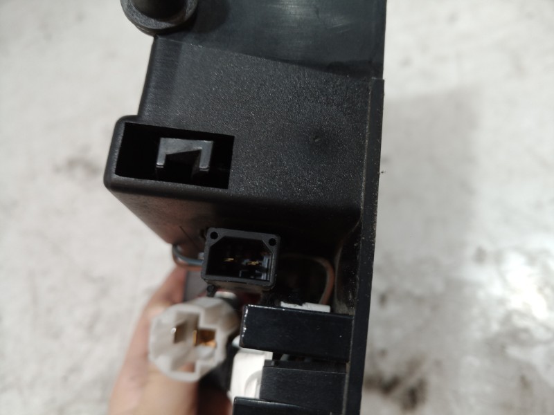 Recambio de cenicero para audi tt (8n3/8n9) 1.8 t coupe (110kw) referencia OEM IAM 8N0857951 8N0857951 8N0857951