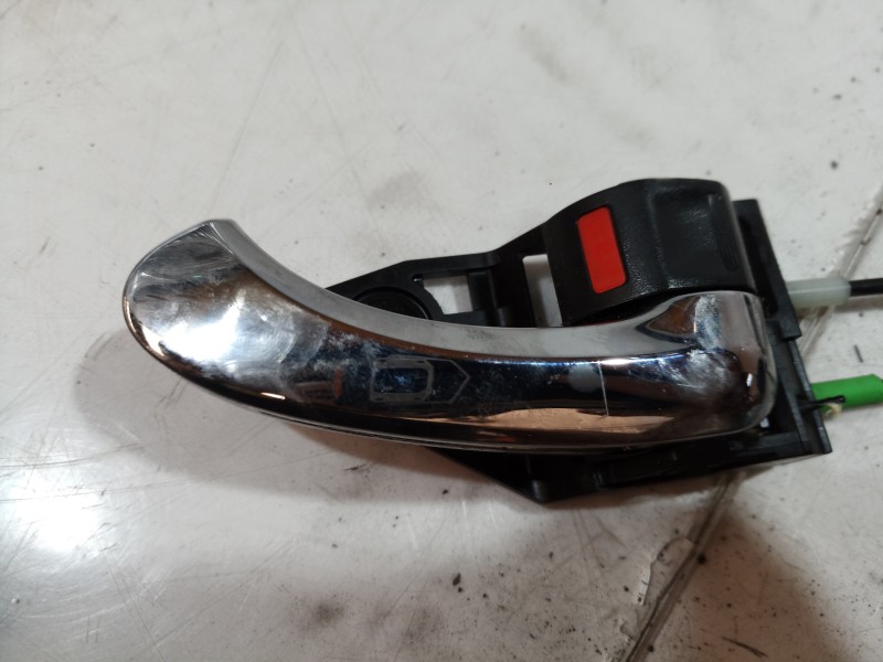 Recambio de cerradura puerta trasera derecha para toyota rav 4 (a3) executive referencia OEM IAM A046693 A046693 A046693