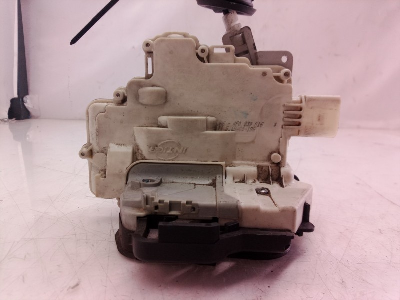Recambio de cerradura puerta trasera derecha para audi a6 berlina (4f2) 3.0 tdi quattro (165kw) referencia OEM IAM 4F0839016  