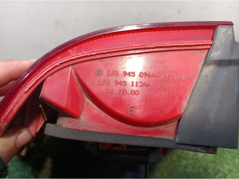 Recambio de piloto trasero derecho para volkswagen bora berlina (1j2) highline referencia OEM IAM 1J5945096AA 1J5945096 1J594511