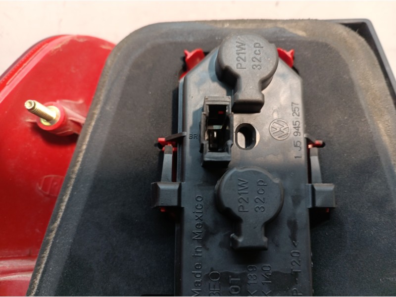 Recambio de piloto trasero derecho para volkswagen bora berlina (1j2) highline referencia OEM IAM 1J5945096AA 1J5945096 1J594511