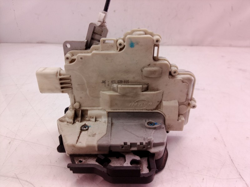 Recambio de cerradura puerta trasera izquierda para audi a6 berlina (4f2) 3.0 tdi quattro (165kw) referencia OEM IAM   