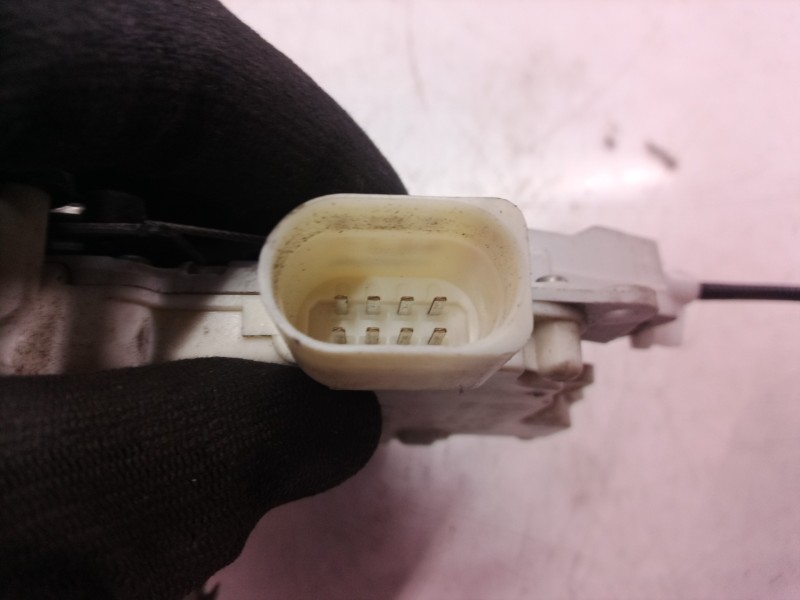 Recambio de cerradura puerta trasera izquierda para audi a6 berlina (4f2) 3.0 tdi quattro (165kw) referencia OEM IAM   