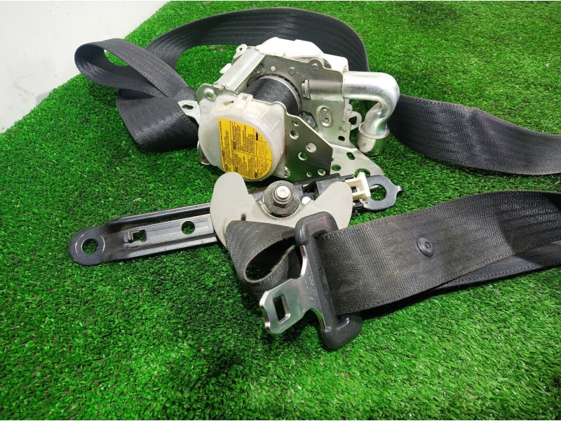 Recambio de cinturon seguridad delantero izquierdo para toyota rav 4 (a3) executive referencia OEM IAM J090301 J090301 J090301