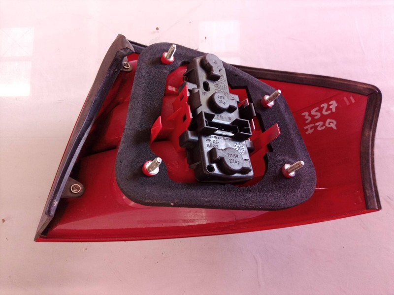 Recambio de piloto trasero izquierdo para audi a6 berlina (4b2) 1.8 t referencia OEM IAM 4B5945095 4B5945095 4B5945095