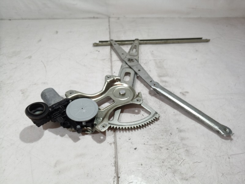 Recambio de elevalunas delantero derecho para toyota rav 4 (a3) executive referencia OEM IAM 857135180 857135180 857135180