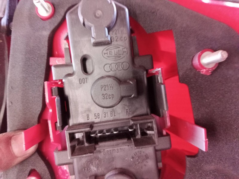 Recambio de piloto trasero izquierdo para audi a6 berlina (4b2) 1.8 t referencia OEM IAM 4B5945095 4B5945095 4B5945095