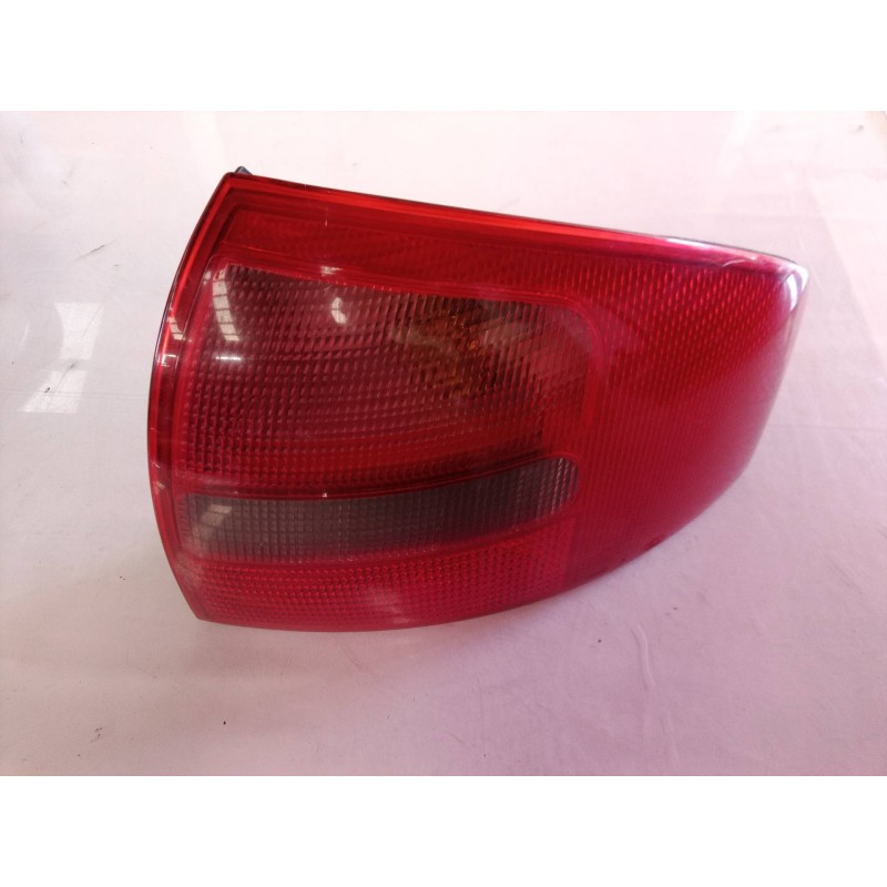 Recambio de piloto trasero derecho para audi a6 berlina (4b2) 1.8 t referencia OEM IAM 4B5945096 4B5945096 4B5945096
