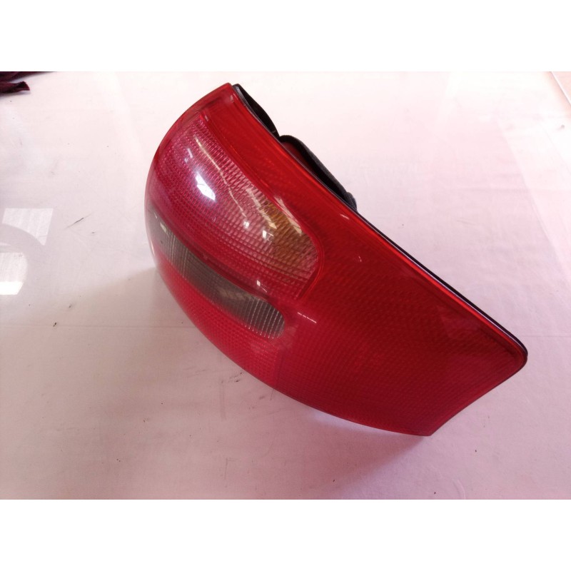 Recambio de piloto trasero derecho para audi a6 berlina (4b2) 1.8 t referencia OEM IAM 4B5945096 4B5945096 4B5945096