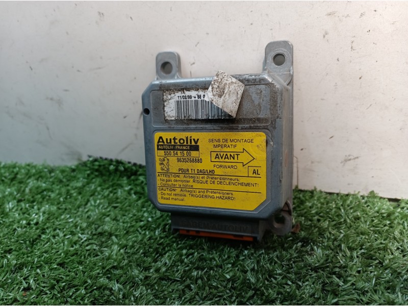 Recambio de centralita airbag para peugeot 206 berlina 1.9 diesel referencia OEM IAM 9635268880 9635268880 550541500