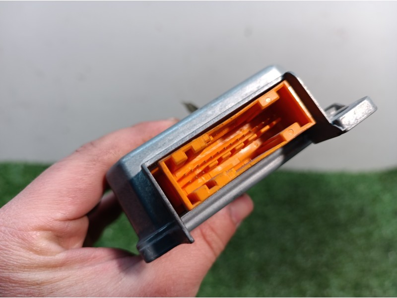 Recambio de centralita airbag para peugeot 206 berlina 1.9 diesel referencia OEM IAM 9635268880 9635268880 550541500