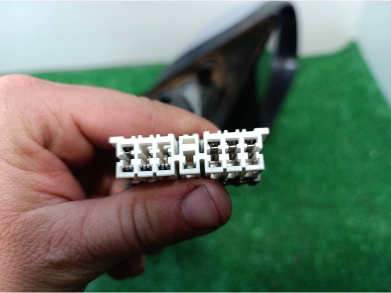 Recambio de retrovisor derecho para peugeot 406 berlina (s1/s2) stdt referencia OEM IAM 96413210 96413210 96413210