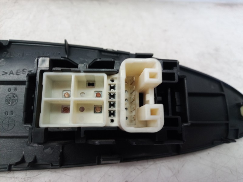 Recambio de mando elevalunas delantero derecho para toyota rav 4 (a3) executive referencia OEM IAM 7423142090 7423142090 7423142