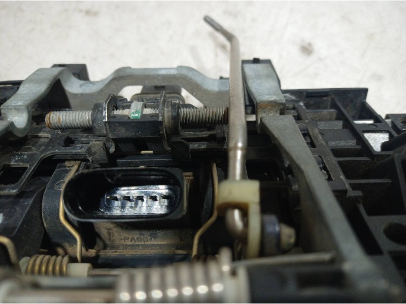 Recambio de maneta exterior trasera izquierda para audi a8 (4e2) referencia OEM IAM   