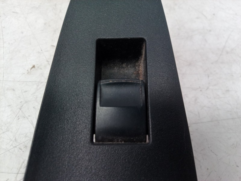 Recambio de mando elevalunas trasero izquierdo para toyota rav 4 (a3) executive referencia OEM IAM 7427242010 7427242010 7427242