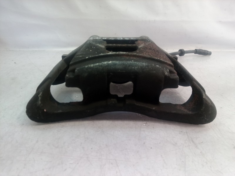 Recambio de pinza freno delantera derecha para audi a6 berlina (4f2) 3.0 tdi quattro (165kw) referencia OEM IAM 4F0615124 4F0615