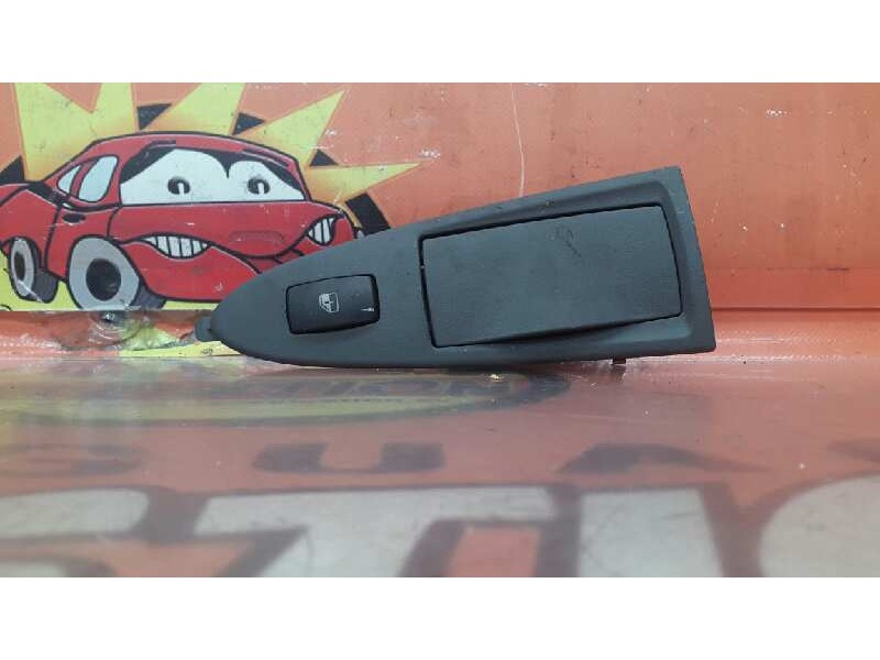 Recambio de mando elevalunas trasero derecho para fiat croma (194) 1.9 8v multijet dynamic referencia OEM IAM 0071740224  