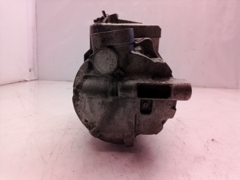 Recambio de compresor aire acondicionado para mercedes-benz vito (w638) caja cerrada referencia OEM IAM A0002306811 A0002306811 