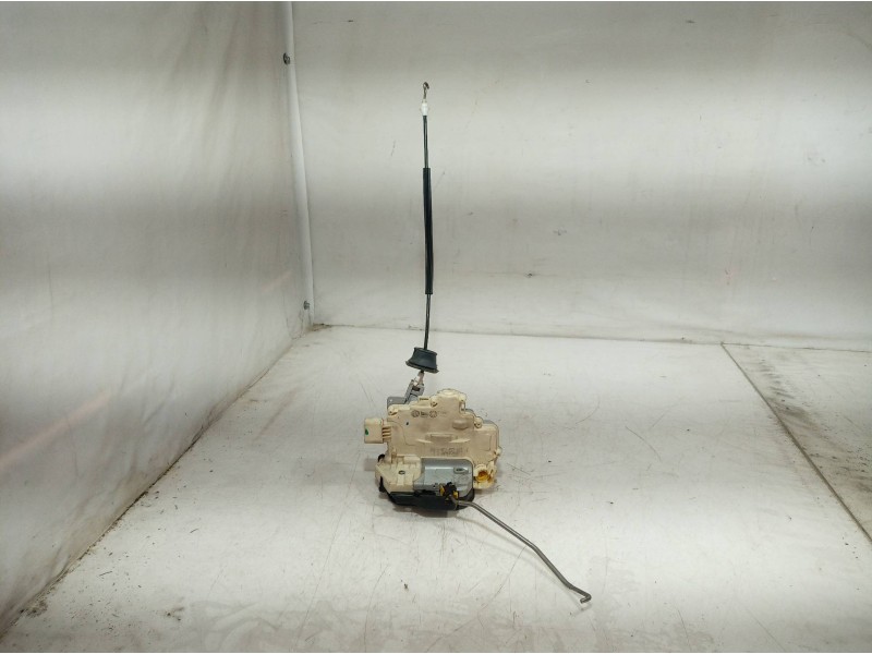 Recambio de cerradura puerta delantera izquierda para audi a8 (4e2) referencia OEM IAM 4F1837015 4F1837015 4F1837015