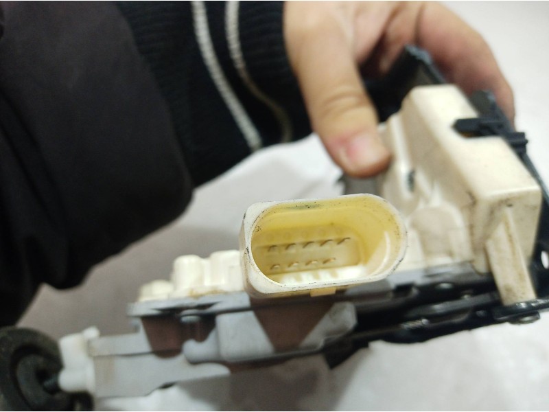 Recambio de cerradura puerta delantera izquierda para audi a8 (4e2) referencia OEM IAM 4F1837015 4F1837015 4F1837015