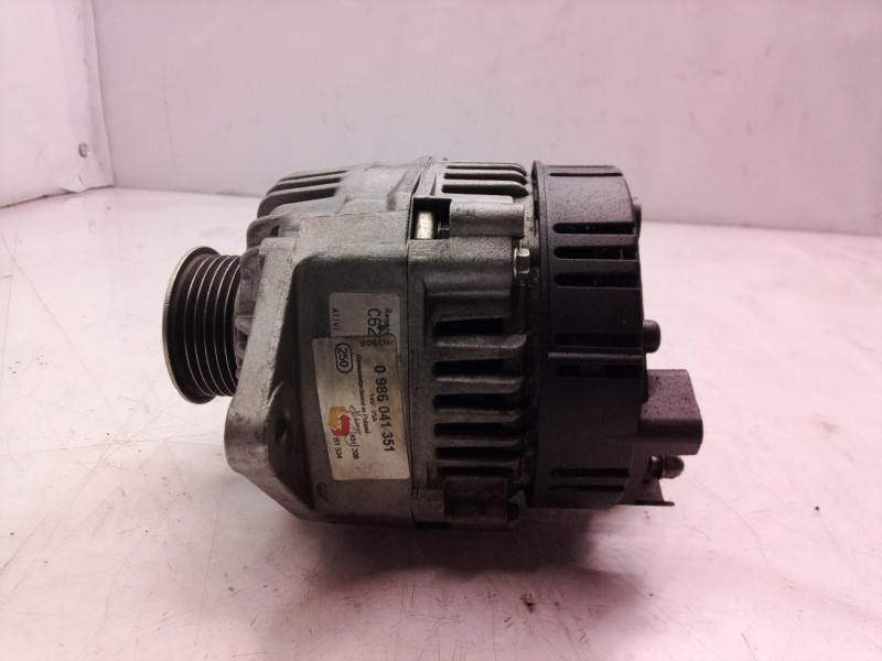 Recambio de alternador para renault megane i berlina hatchback (ba0) referencia OEM IAM 0986041351 0986041351 0986041351