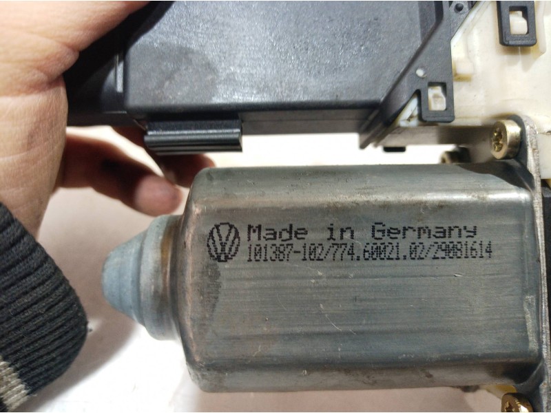 Recambio de motor elevalunas delantero izquierdo para seat leon (1m1) referencia OEM IAM 101387 101387 101387