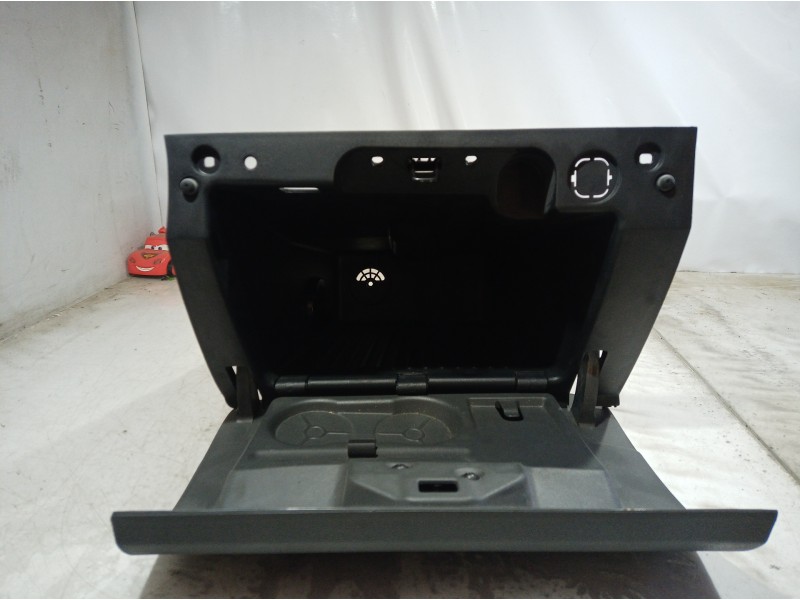 Recambio de guantera para ford focus berlina (cap) titanium referencia OEM IAM VP4M5XA06008AAW VP4M5XA06008AAW VP4M5XA06008