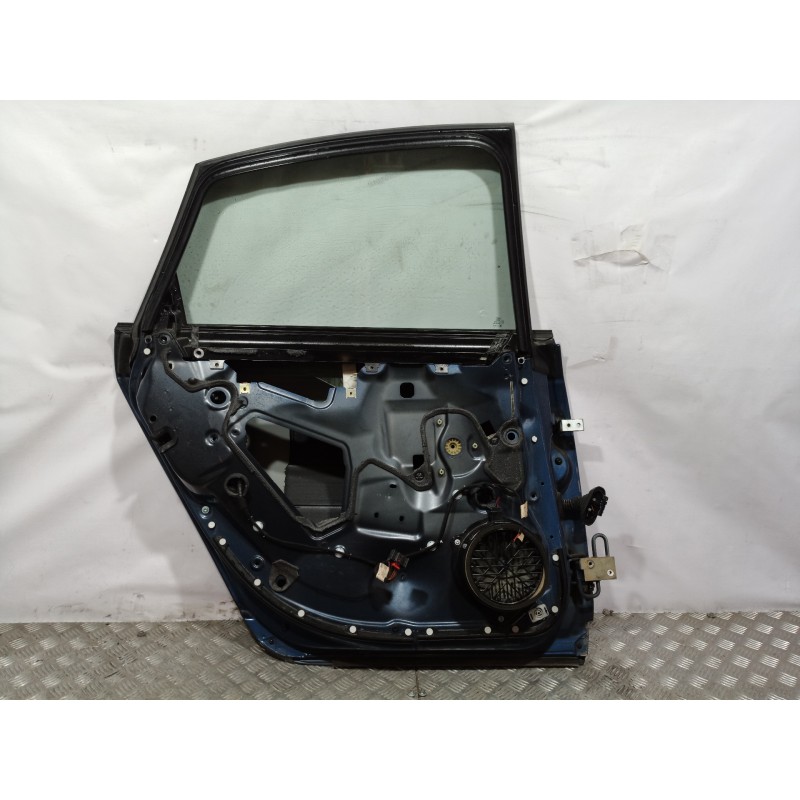 Recambio de puerta trasera izquierda para audi a6 berlina (4f2) 3.0 tdi quattro (165kw) referencia OEM IAM 4F0833051G  