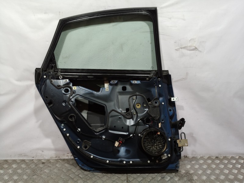 Recambio de puerta trasera izquierda para audi a6 berlina (4f2) 3.0 tdi quattro (165kw) referencia OEM IAM 4F0833051G  