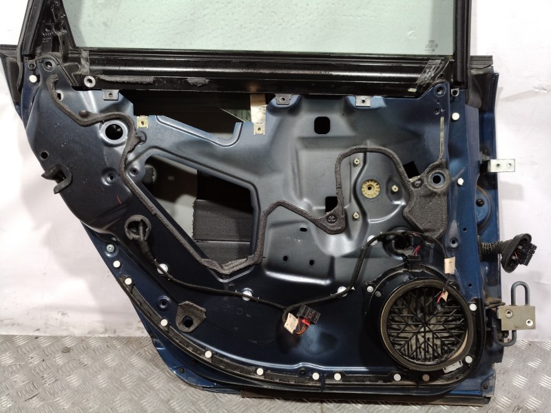 Recambio de puerta trasera izquierda para audi a6 berlina (4f2) 3.0 tdi quattro (165kw) referencia OEM IAM 4F0833051G  