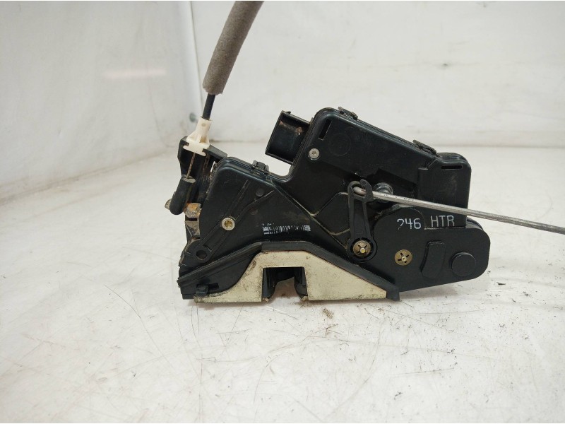 Recambio de cerradura puerta trasera derecha para bmw serie 3 berlina (e46) 320d referencia OEM IAM   