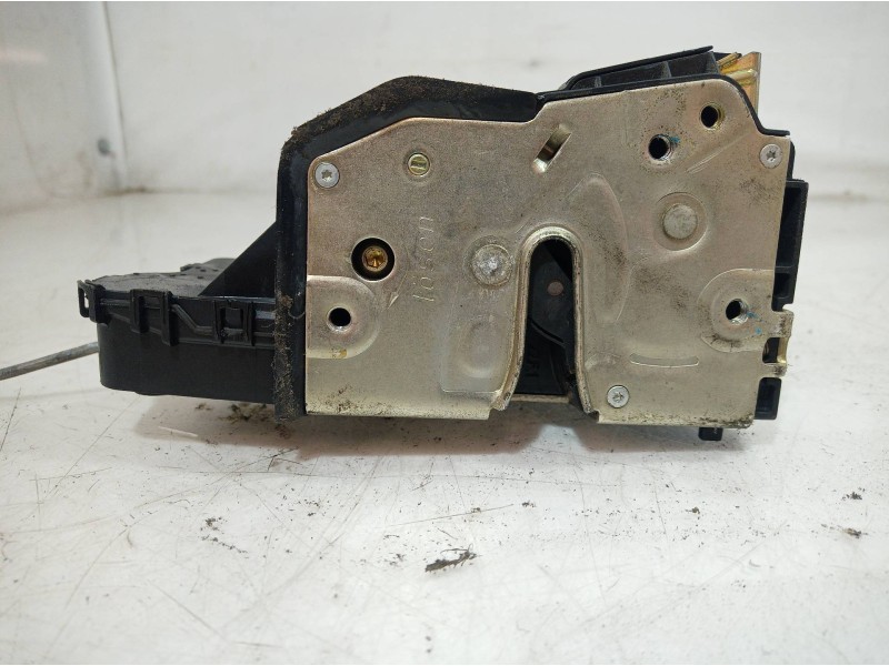 Recambio de cerradura puerta trasera derecha para bmw serie 3 berlina (e46) 320d referencia OEM IAM   