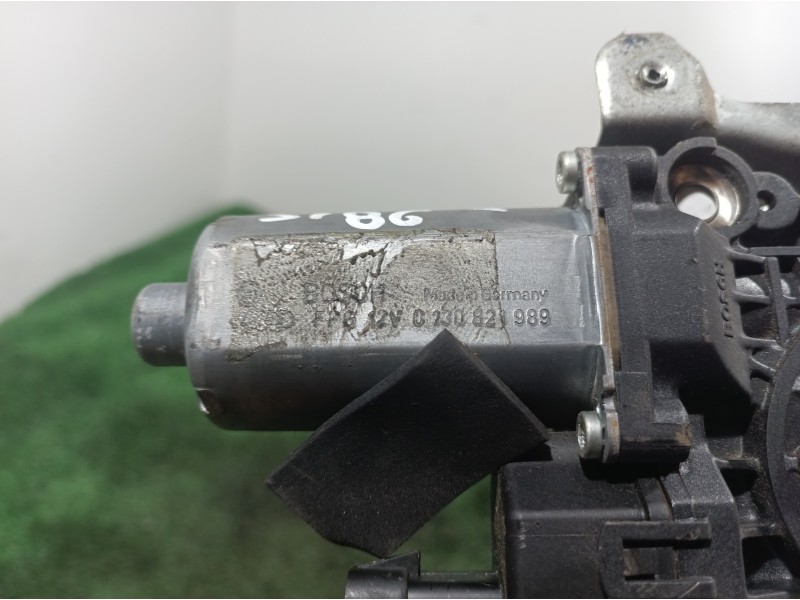 Recambio de elevalunas delantero derecho para opel astra h berlina cosmo referencia OEM IAM A330013100418 0130821989 A3310933064