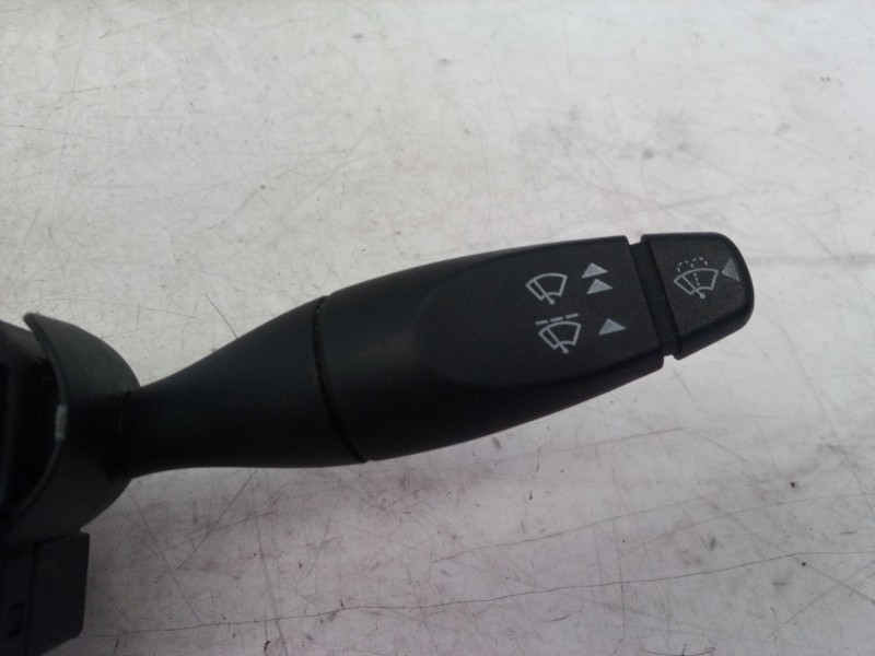 Recambio de mando multifuncion para ford fiesta (cbk) ambiente referencia OEM IAM 2S6T14A664 2S6T14A664 2S6T14A664