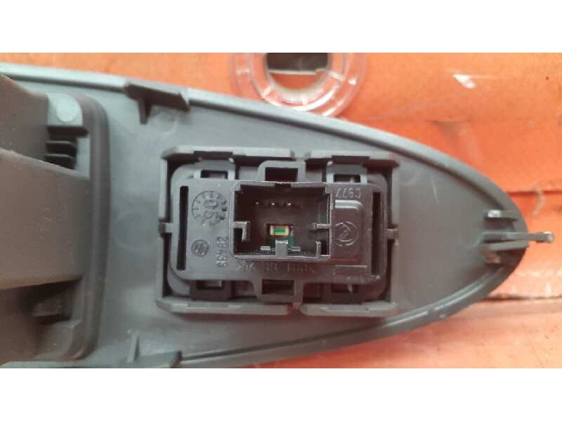Recambio de mando elevalunas delantero derecho para fiat croma (194) 1.9 8v multijet dynamic referencia OEM IAM   