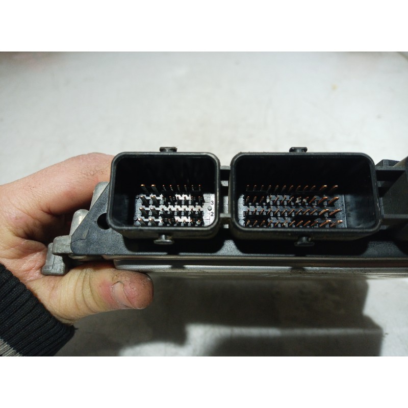 Recambio de centralita motor uce para ford focus berlina (cap) titanium referencia OEM IAM 6M5112A650CE 6M5112A650CE 0281012489