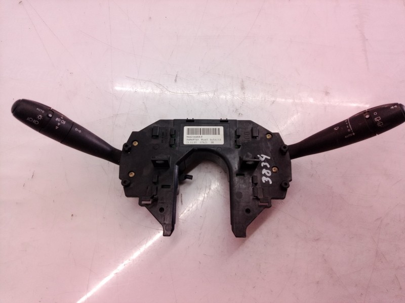Recambio de mando multifuncion para citroën c4 berlina exclusive referencia OEM IAM 96621668XT 96621668 34565723
