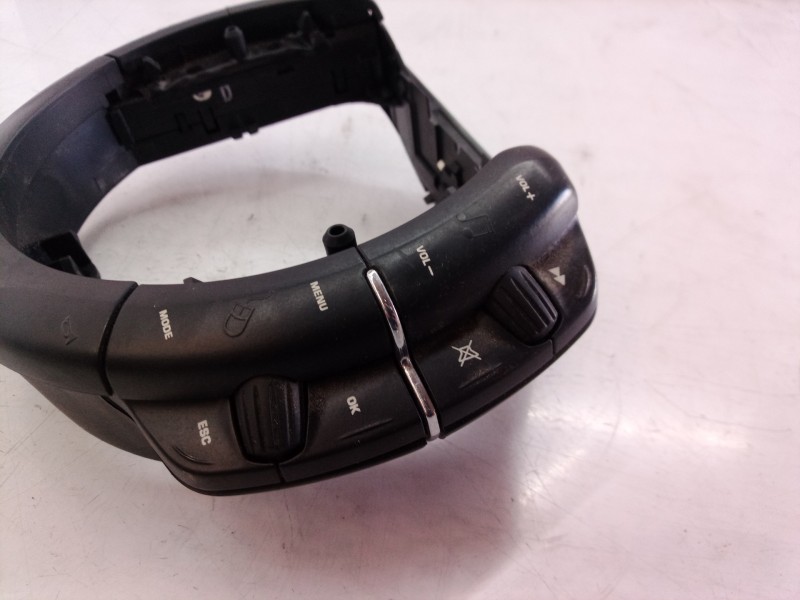 Recambio de mando volante para citroën c4 berlina exclusive referencia OEM IAM 96497903XT 96497903 62880005