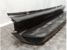 Recambio de molduras traseras para volkswagen crafter caja cerrada 2.0 tdi referencia OEM IAM    2