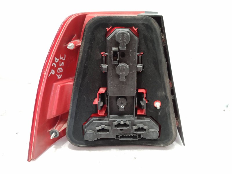 Recambio de piloto trasero derecho para volkswagen bora berlina (1j2) conceptline referencia OEM IAM 1J5945096AB 1J5945096AB 1J5