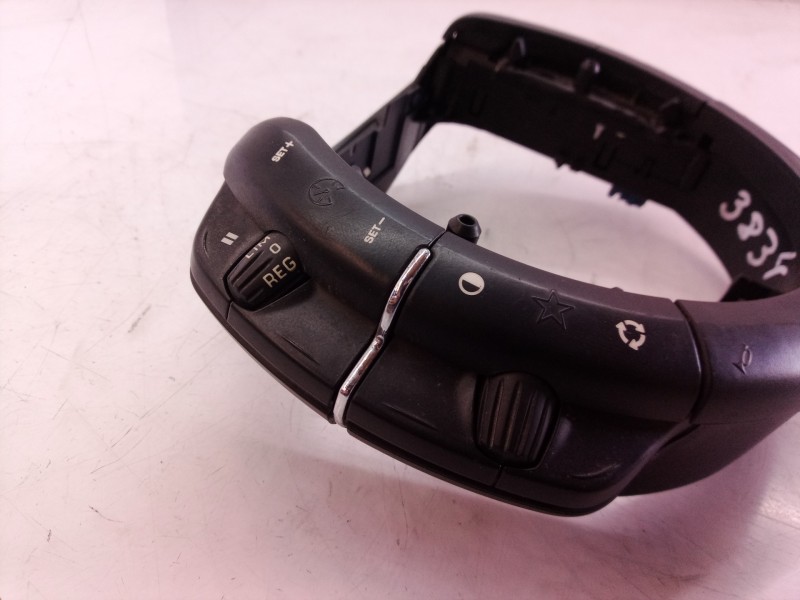 Recambio de mando volante para citroën c4 berlina exclusive referencia OEM IAM 96497903XT 96497903 62880005