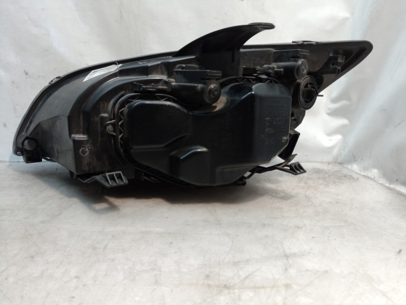 Recambio de faro derecho para ford focus berlina (cap) titanium referencia OEM IAM 4M5113W029 4M5113W029 4M5113W029EE