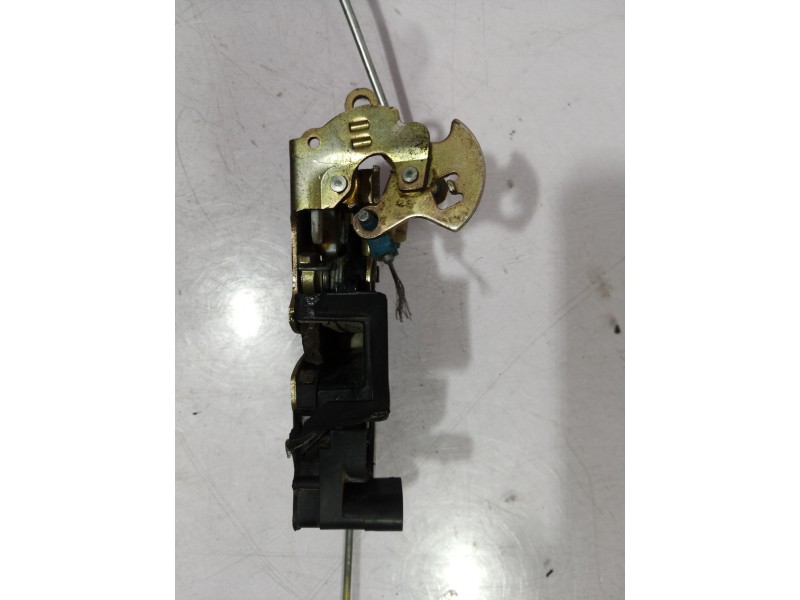 Recambio de cerradura puerta delantera derecha para chevrolet evanda 2.0 cat referencia OEM IAM   