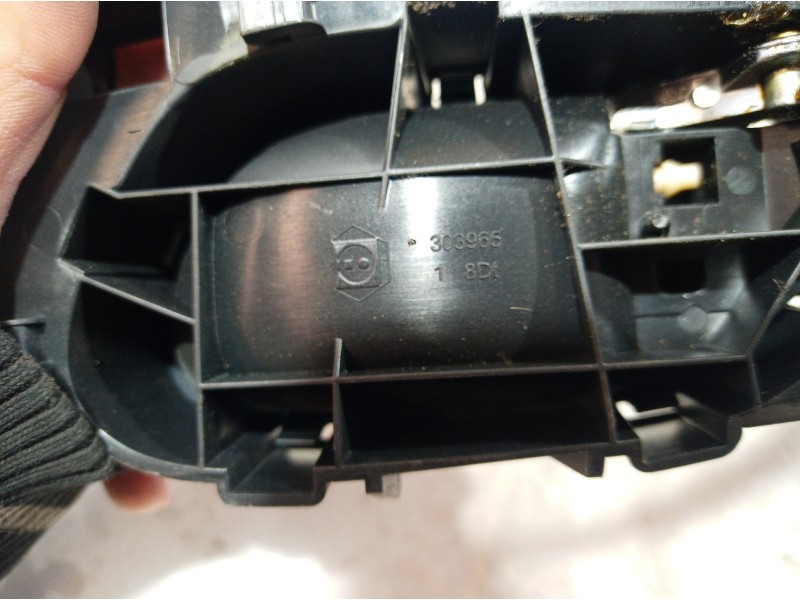 Recambio de cerradura puerta trasera izquierda para citroën c4 grand picasso referencia OEM IAM 24099158 24099158 24099158