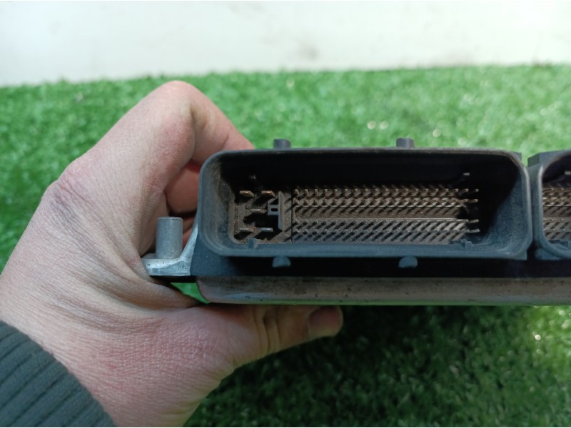 Recambio de centralita motor uce para seat leon (1m1) 1.9 tdi referencia OEM IAM 038906012FK  0281010683