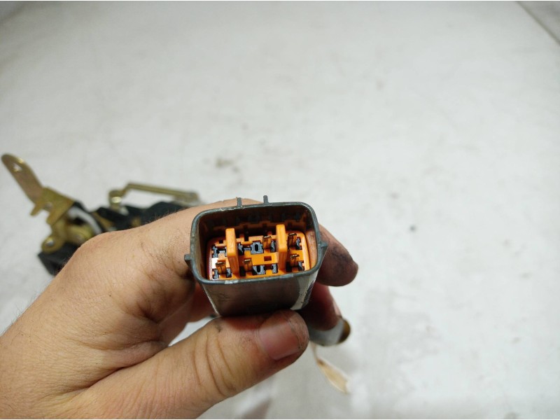 Recambio de cerradura puerta trasera izquierda para land rover range rover referencia OEM IAM   